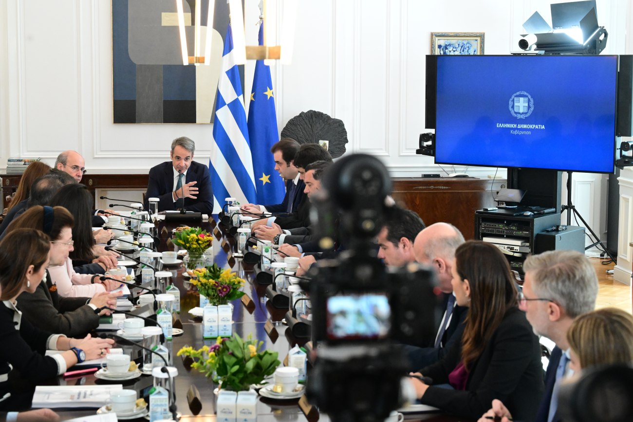 Αντιστροφή του αρνητικού κλίματος: Ο Μητσοτάκης αναδεικνύει το κοινωνικό προφίλ της κυβέρνησης