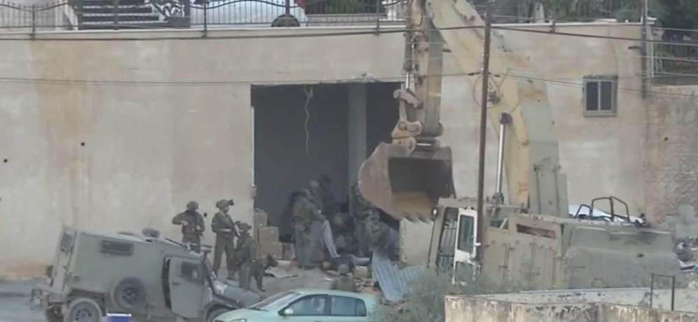 Δυτική Όχθη: Εκτέλεση άοπλων Παλαιστινίων που παραδόθηκαν στον ισραηλινό στρατό κατά τη διάρκεια επιχείρησης [βίντεο]