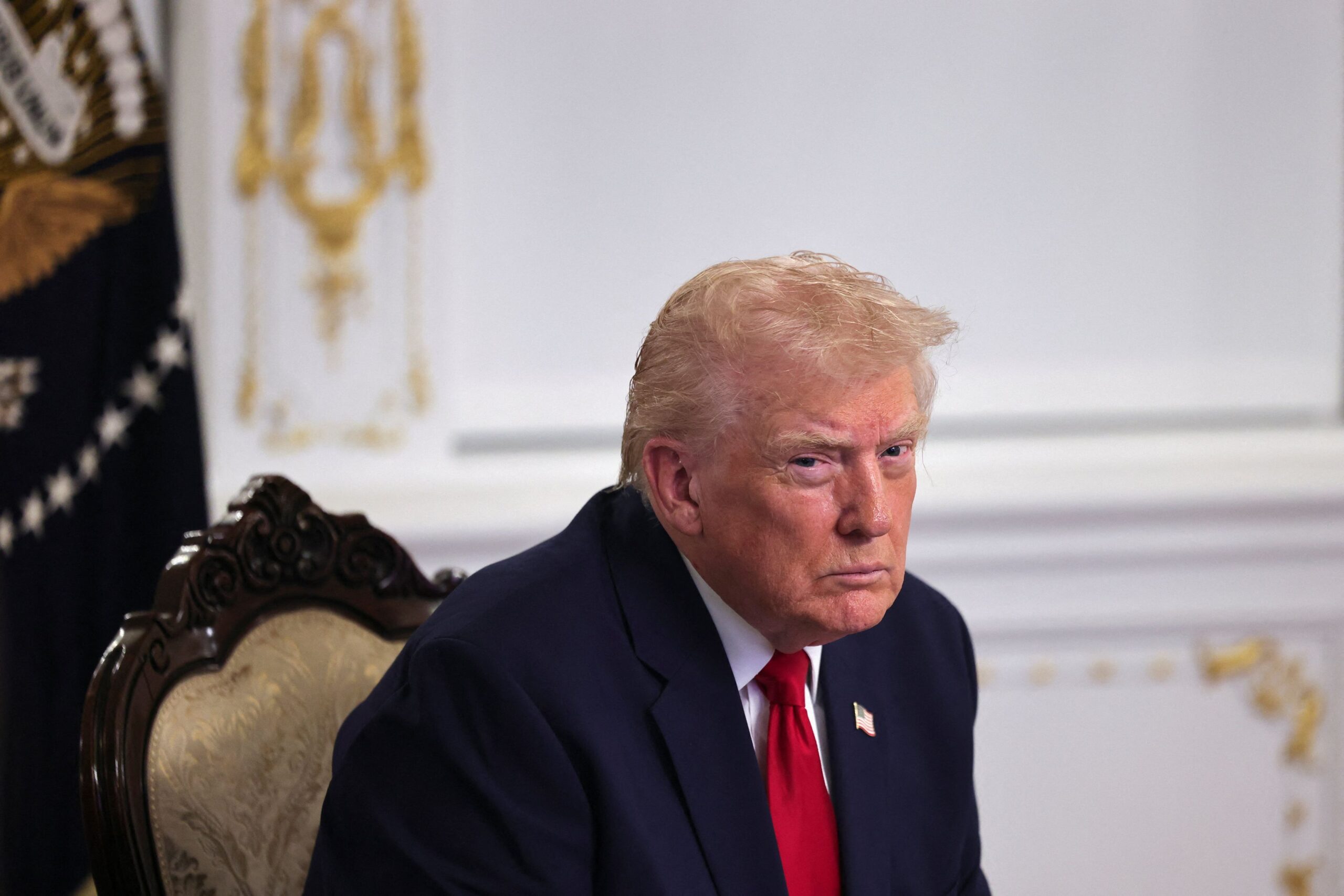 Διαμάχη Τραμπ με δημοσιογράφο: Επίθεση και προσβολές για ερωτήσεις που δεν του αρέσουν