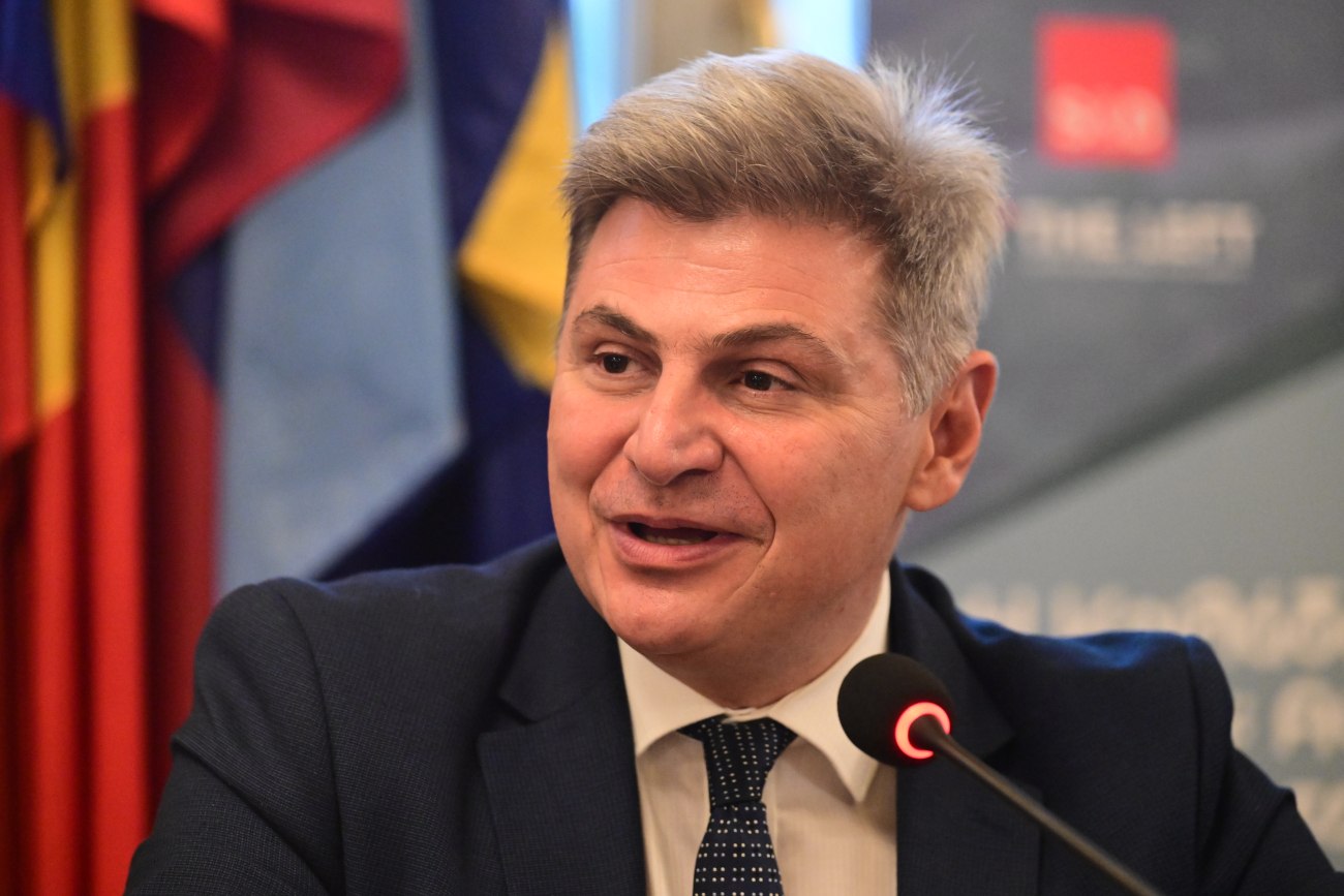 Φαραντούρης: Ο Νίκος Ανδρουλάκης είχε δίκιο για τις σχέσεις Μητσοτάκη και Φραπέ