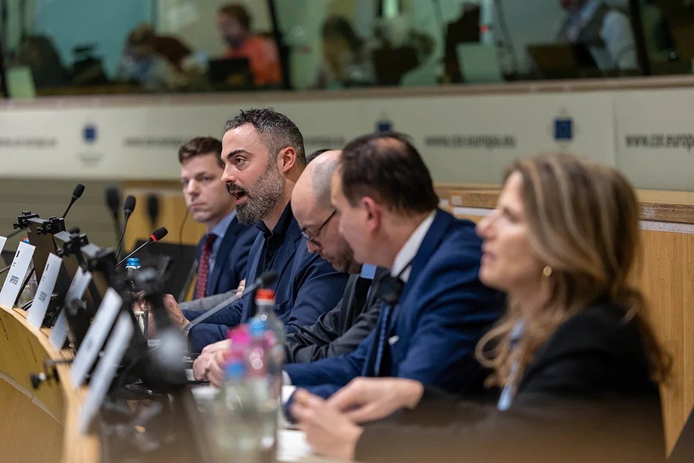 Ταχύτερες μεταρρυθμίσεις στην ενιαία αγορά ζητούν οι δήμοι και οι περιφέρειες