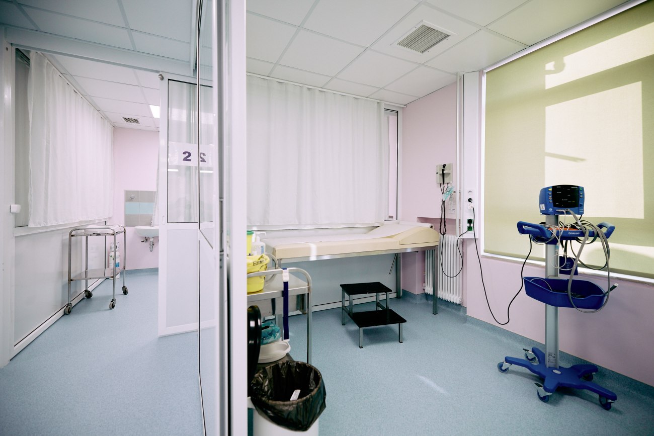 Νέα δεδομένα στην υπόθεση της 14χρονης στο Μενίδι – Τι αποκαλύπτει ο ιατροδικαστής για τον ξυλοδαρμό