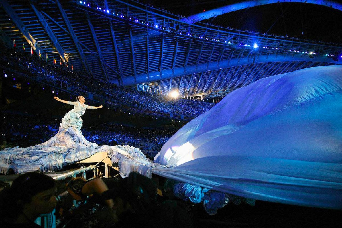 Μπιορκ: 60 χρόνια αναρχίας – Από τους Ολυμπιακούς της Αθήνας το 2004 στα χαρακώματα ενός δικαιότερου πλανήτη