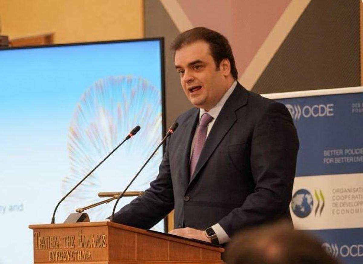 Ο Έλληνας Υπουργός Οικονομικών ανακοινώνει υποψηφιότητα για την προεδρία του Eurogroup