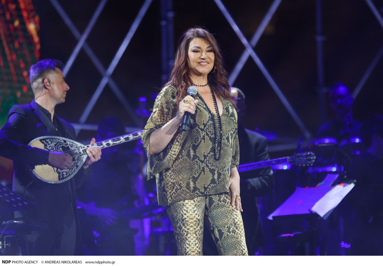 Καίτη Γαρμπή: Το ανατρεπτικό μουσικό βίντεο για το νέο της εκρηκτικό τσιφτετέλι