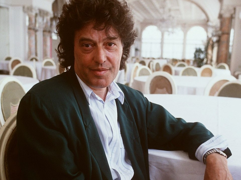 Αποχαιρετισμός στον Τομ Στόπαρντ: Ένας ανατρεπτικός καλλιτέχνης που άφησε ανεξίτηλο στίγμα