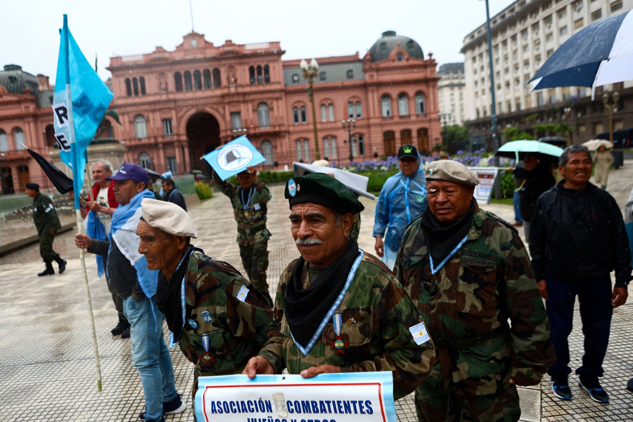 Αργεντινή: Υποστηρικτές της χούντας ζητούν την απελευθέρωση στρατιωτικών υπό τον Μιλέι