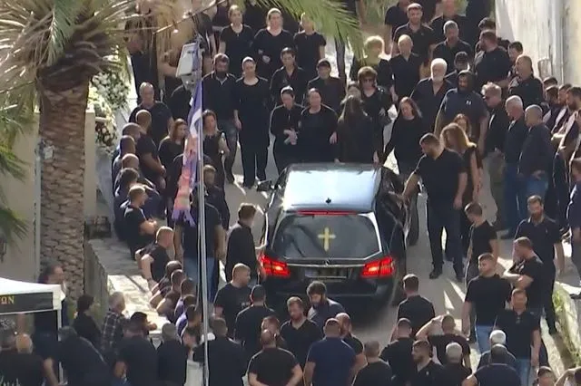 Βορίζια: Υπό δρακόντεια μέτρα ασφαλείας η κηδεία του 39χρονου Φανούρη – Εγκατέλειψε το χωριό η οικογένεια Φραγκιαδάκη