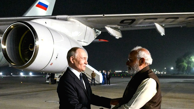 Η επίσκεψη Πούτιν στην Ινδία: Συζητήσεις με τον πρωθυπουργό Μόντι για την ενίσχυση των σχέσεων