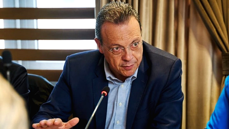 Καταγγελία Σ. Φάμελλου: Η κυβέρνηση συλλαμβάνει τους αγρότες με βία