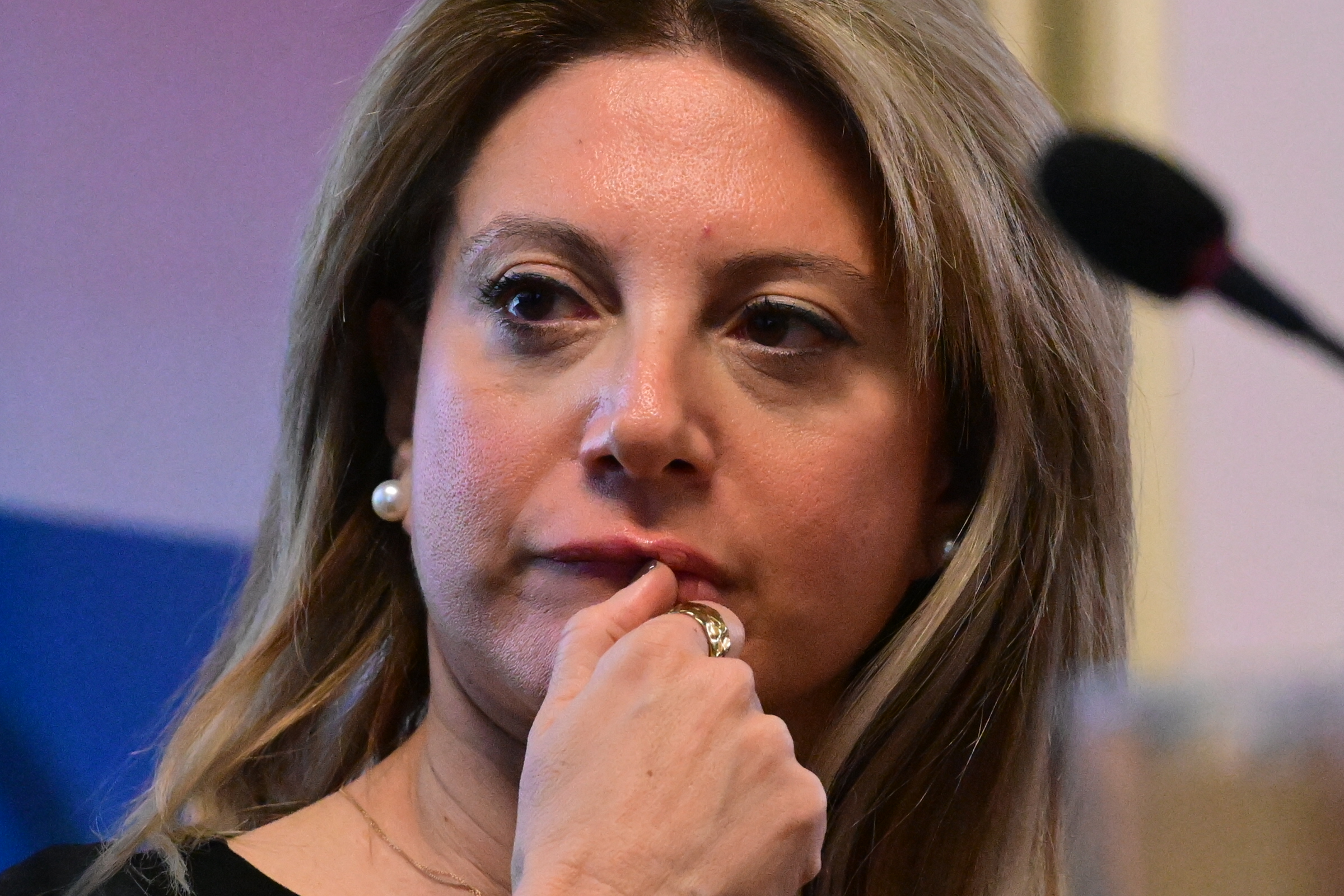 Η Καρυστιανού ξεσπά κατά της ΕΕ: Η Κομισιόν ήξερε την έλλειψη τηλεματικού, αλλά δεν έκανε απολύτως τίποτα