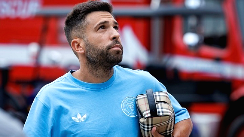 Αλμπα: «Θέλω να φύγω μ' ένα ακόμη τρόπαιο»