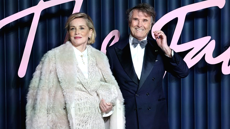 Αστέρες του Χόλιγουντ γιορτάζουν τον Μπρουνέλο Κουτσινέλι στην πρεμιέρα του ντοκιμαντέρ του στη Ρώμη