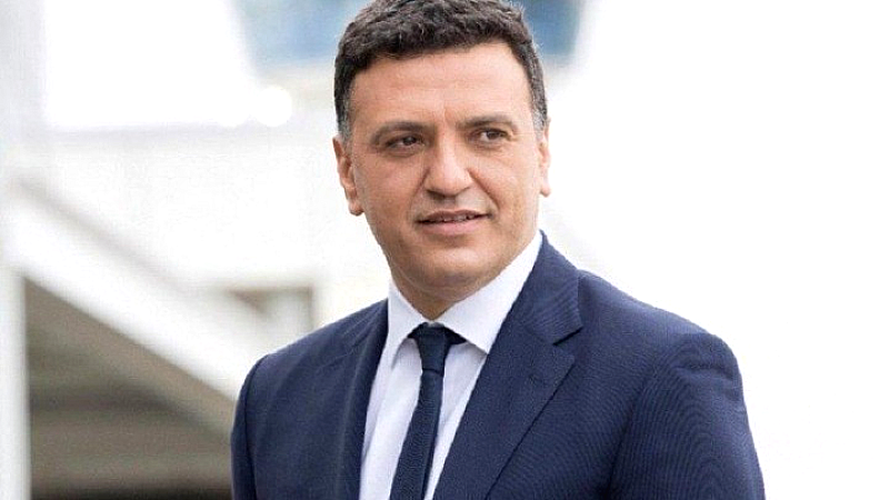 Βασίλης Κικίλιας: Έκτακτη προσέγγιση του Blue Star στη Σίφνο για τη διακομιδή παιδιού