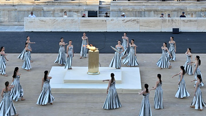 Προσαρμογή της Τελετής Παράδοσης της Ολυμπιακής Φλόγας λόγω κακών καιρικών συνθηκών