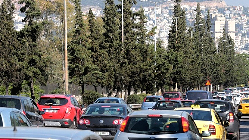 Διευκρινίσεις της ΑΑΔΕ για τα τέλη κυκλοφορίας - Τι πρέπει να γνωρίζουν οι ιδιοκτήτες οχημάτων