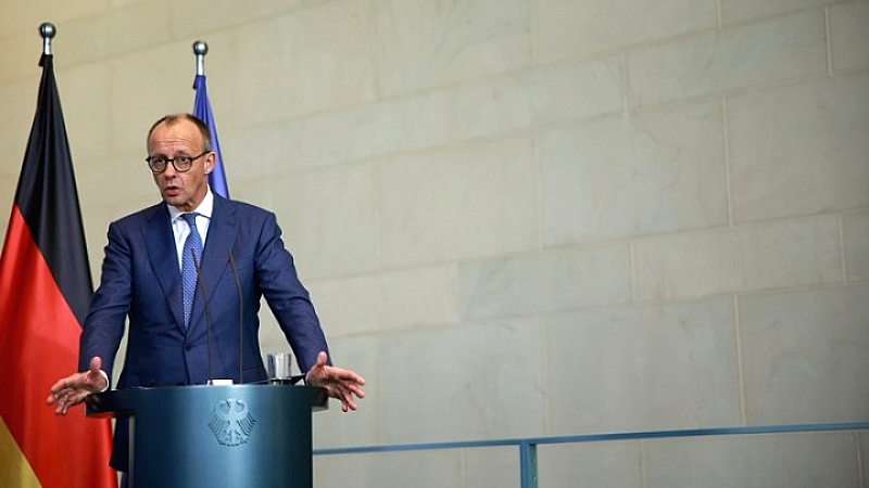 Φρ. Μερτς: «Δεν ζούμε σε πόλεμο, αλλά όχι πλέον και μόνο σε ειρήνη»- «Αν πέσει η Ουκρανία», στο στόχαστρο της Ρωσίας θα τεθεί η ΕΕ