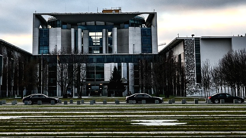 Ουκρανία: Διακοπή συνομιλιών με ΗΠΑ στην καγκελαρία – Αύριο η συνέχεια