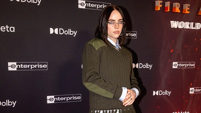 Η επική συναυλιακή ταινία της Μπίλι Άιλις «Hit Me Hard and Soft» σε σκηνοθεσία Τζέιμς Κάμερον