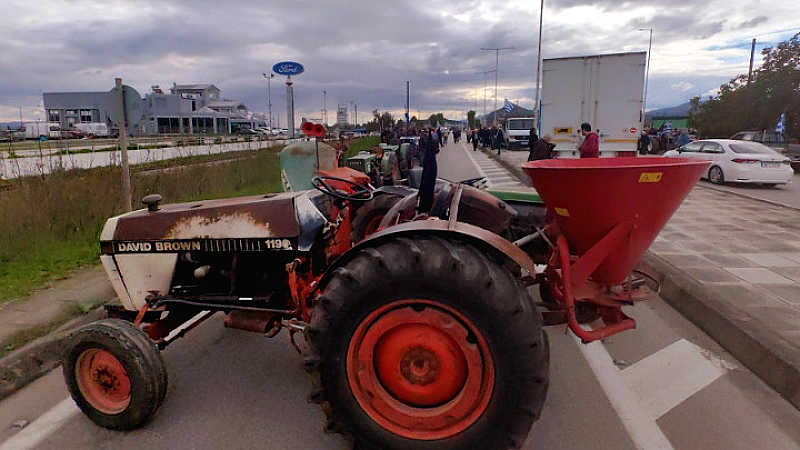 Λαμία: Αποκλεισμένοι τέσσερις κόμβοι της εθνικής οδού Αθηνών-Λαμίας