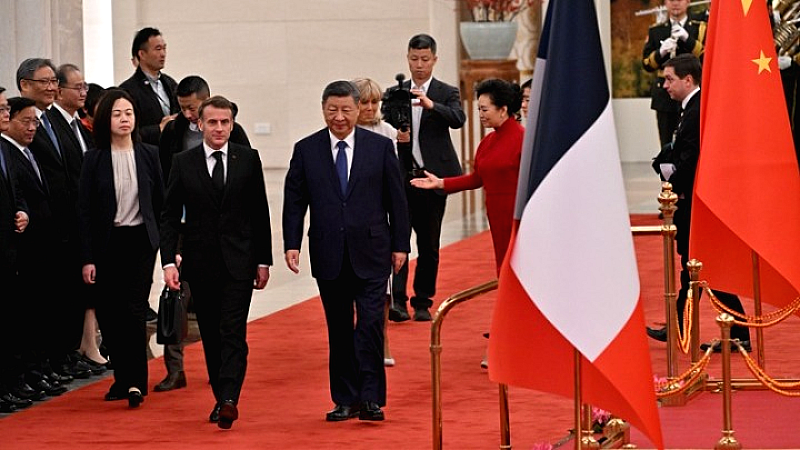 Καθοριστική η συμβολή της Κίνας στη λήξη του πολέμου στην Ουκρανία, δηλώνει ο Μακρόν