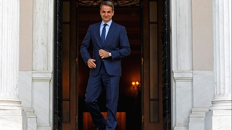 Συνάντηση Μητσοτάκη με τον υπουργό Επικρατείας της Αλγερίας Αχμέντ Ατάφ