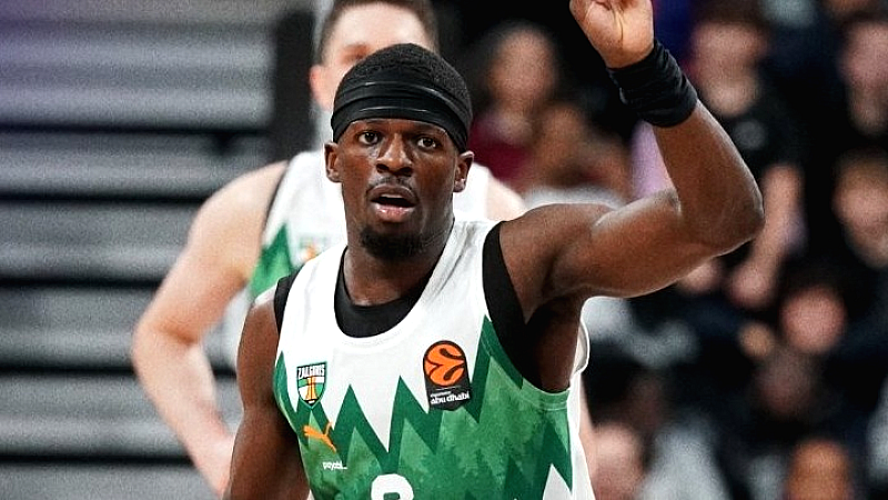 Μεγάλο «διπλό» της Ζαλγκίρις στο Παρίσι