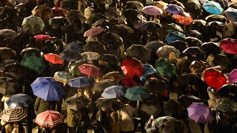 Νέο κύμα κακοκαιρίας με ισχυρές βροχές και καταιγίδες – Κόκκινη προειδοποίηση σε 9 περιφέρειες