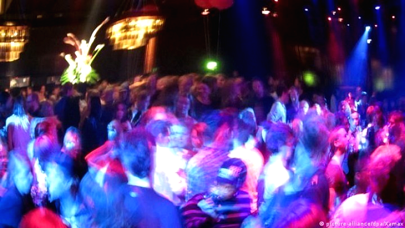 Επιχείρηση Νυχτερινός Ποιμήν: Εντοπισμός ανηλίκων σε νυχτερινά κέντρα με δύο συλλήψεις