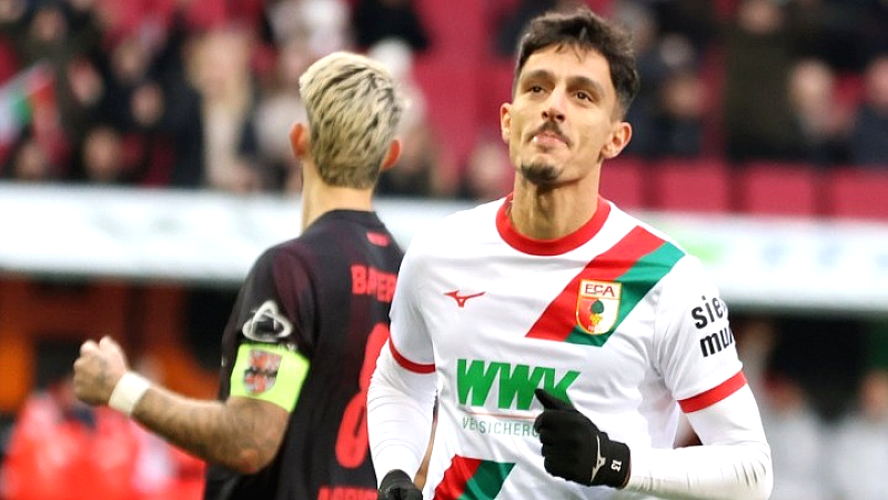 Ο Δημήτρης Γιαννούλης με γκολ και ασίστ καθόρισε τη νίκη της Άουγκσμπουργκ (2-0) απέναντι στη Λεβερκούζεν