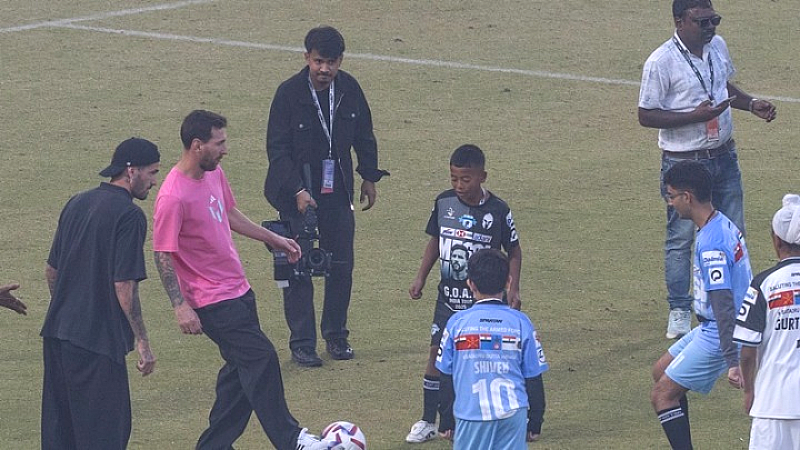 Ο Μέσι ολοκληρώνει την εντυπωσιακή περιοδεία του στην Ινδία