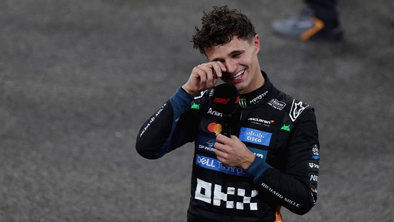 Ο Λάντο Νόρις πανηγυρίζει την κατάκτηση του τίτλου στη F1: «Δεν πίστευα ότι θα κλάψω, αλλά…»