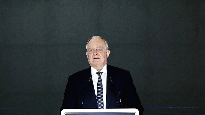 Ο Κωνσταντίνος Τασούλας συγχαίρει τον Κυριάκο Πιερρακάκη για την εκλογή του στο Eurogroup