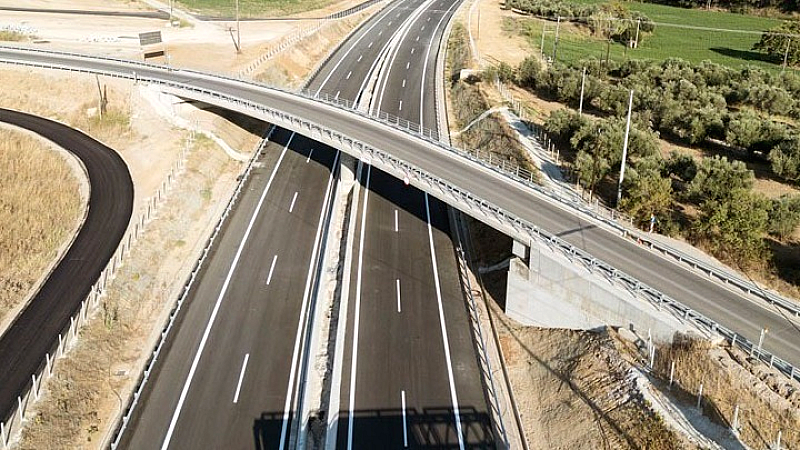 Ολύμπια Οδός: Το πρώτο αυτοκινητόδρομο στην Ελλάδα με αυτόματα διόδια – Λειτουργία του τελευταίου τμήματος από Μιντιλόγλι έως Καμίνια