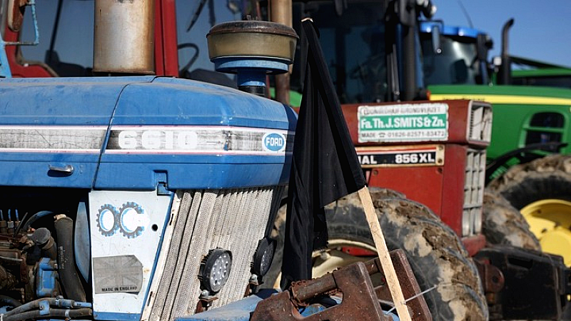 Συγκέντρωση αγροτών στα μπλόκα της δυτικής Θεσσαλίας εν όψει πανελλαδικής σύσκεψης