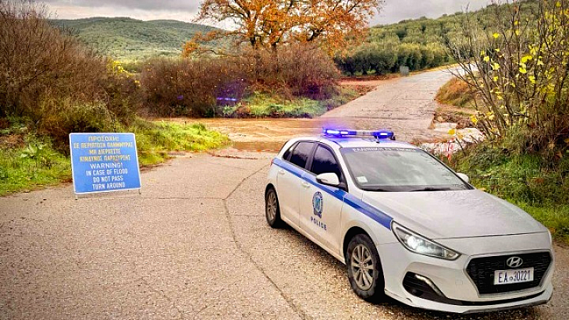 Πλημμυρισμένοι δρόμοι και σοβαρές κυκλοφοριακές διαταραχές στην Κεντρική Μακεδονία
