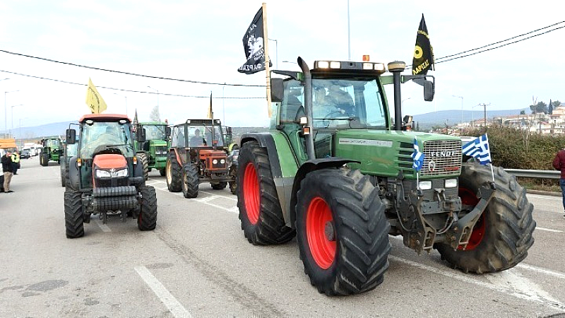 Αγρότες από το Κιλκίς προχωρούν σε αποκλεισμό του τελωνείου Ευζώνων έως τις 22:00