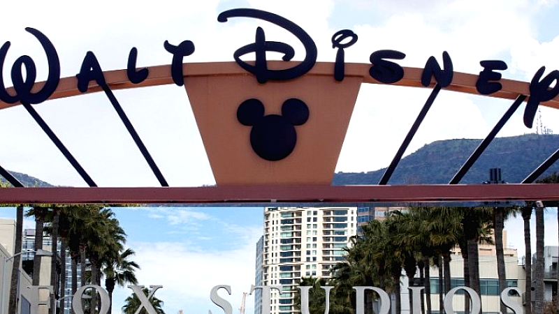 Συμφωνία σημαντικής συνεργασίας μεταξύ OpenAI και Disney για τη χρήση χαρακτήρων στην πλατφόρμα AI Sora