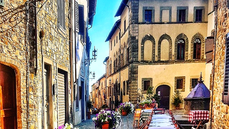 Γαστρονομική συνάντηση Τοσκάνης και Ελλάδας στην Αθήνα: Μια βραδιά πολιτισμικής αρμονίας με φόντο την Ακρόπολη