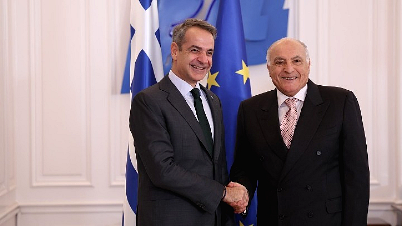 Συνάντηση Μητσοτάκη με τον ΥΠΕΞ Αλγερίας: Δέσμευση για ενίσχυση των διμερών σχέσεων