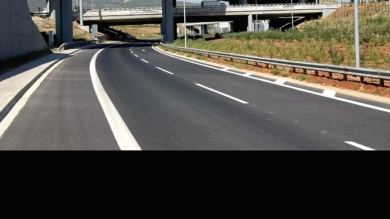 Συνελήφθη 62χρονος που οδηγούσε ανάποδα φορτηγό με επικαθήμενο στη Ν.Ε.Ο. Αθηνών–Θεσσαλονίκης