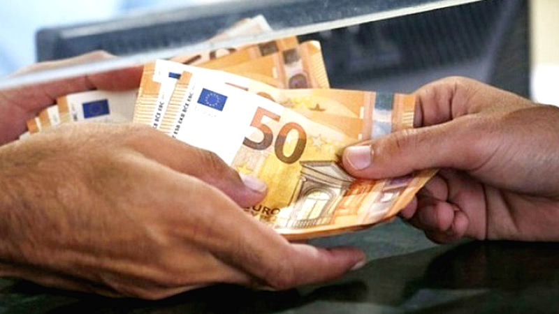 Δεδομένα για το δώρο Χριστουγέννων των μισθωτών του ιδιωτικού τομέα