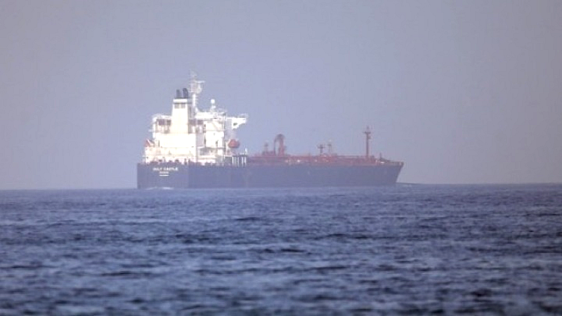 Το Ιράν έθεσε υπό κράτηση τα 18 μέλη του πληρώματος του τάνκερ που συνελήφθη στον κόλπο του Ομάν