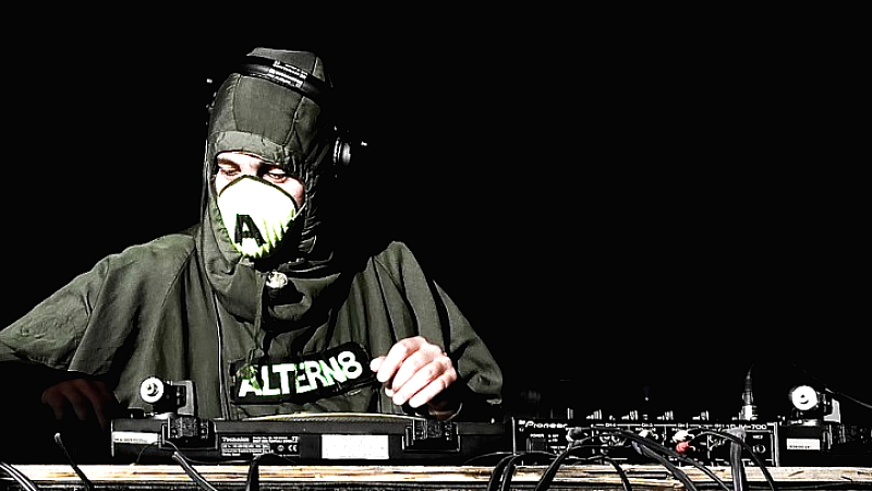 Η επιστροφή της rave κουλτούρας: Ο Mark Archer των Altern-8 στη Θεσσαλονίκη