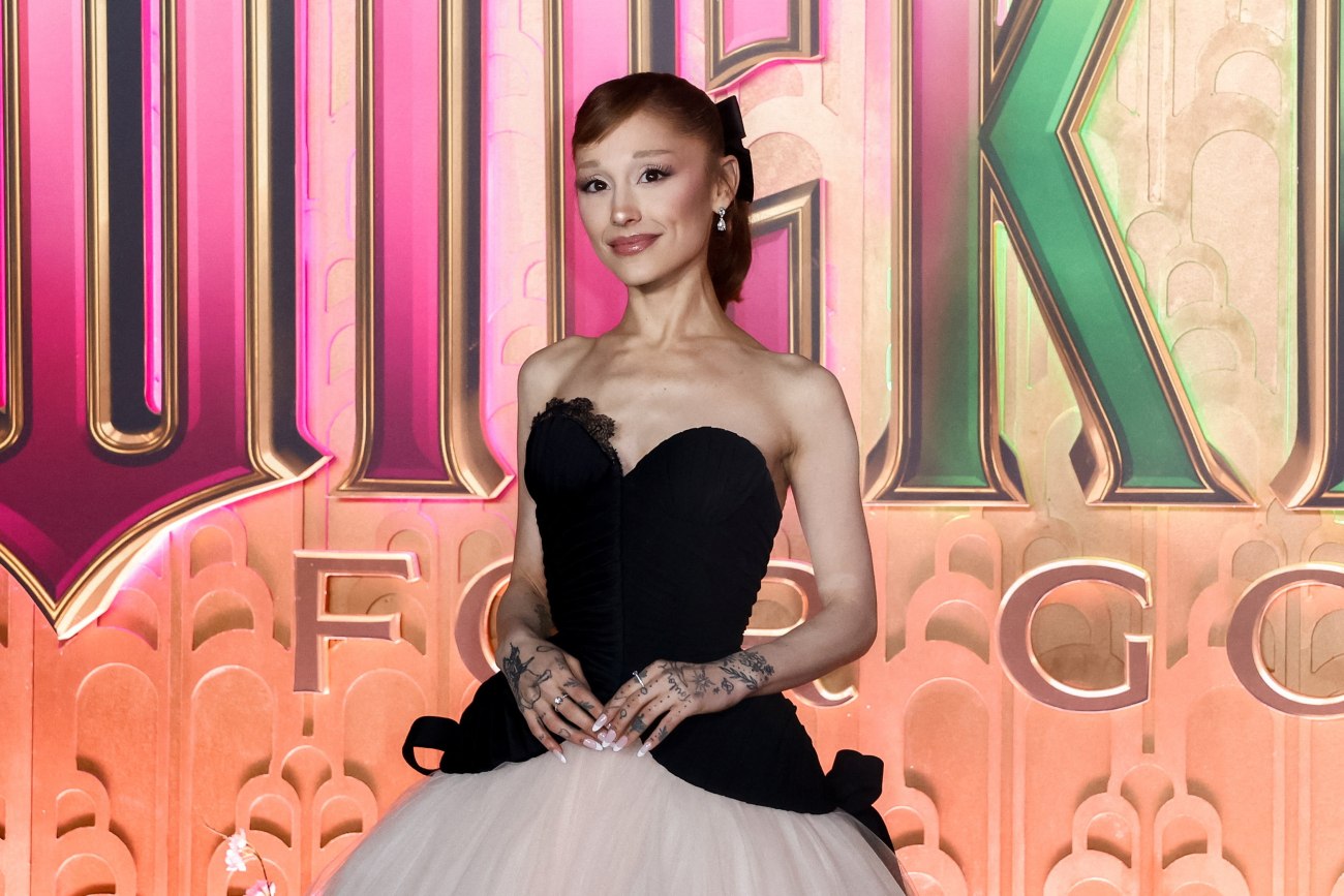 Η Αριάνα Γκράντε επαναλαμβάνει το μήνυμά της: Σταματήστε να κρίνετε τα σώματα και τις ζωές των άλλων