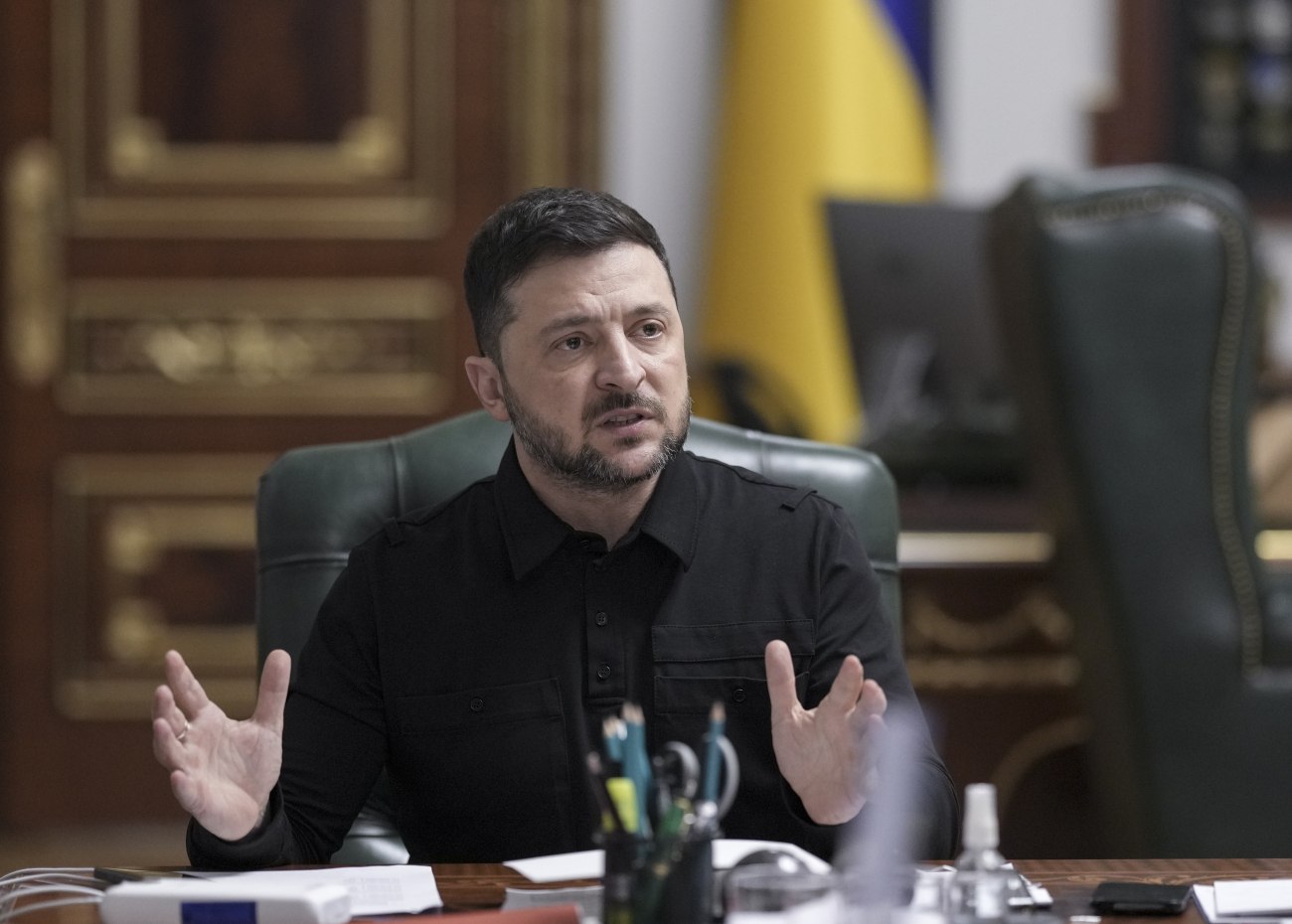 Ουκρανία: Συναντήσεις Ζελένσκι και Μακρόν στο Παρίσι – Αισιοδοξία Τραμπ για την ειρηνική επίλυση της κρίσης