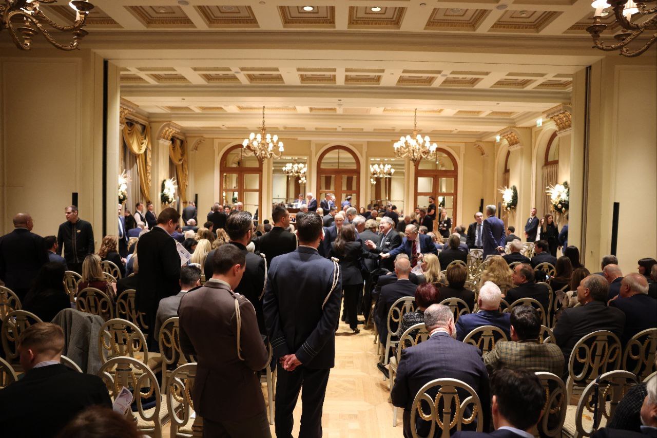 Η εορταστική εκδήλωση του Αμερικανοελληνικού Ινστιτούτου για έναν χρόνο από την εκλογή του προέδρου Τραμπ