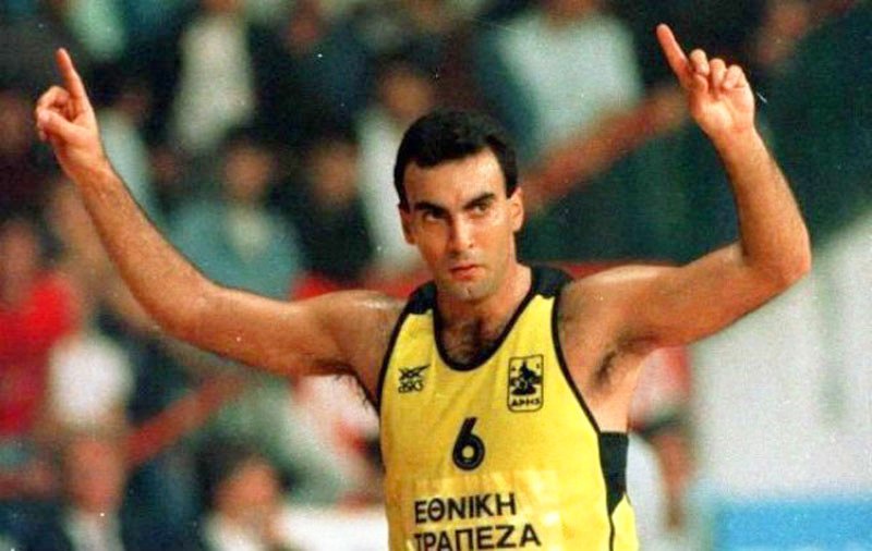 Νίκος Γκάλης: Η είσοδός του στην Ελλάδα και η εξαιρετική του πορεία