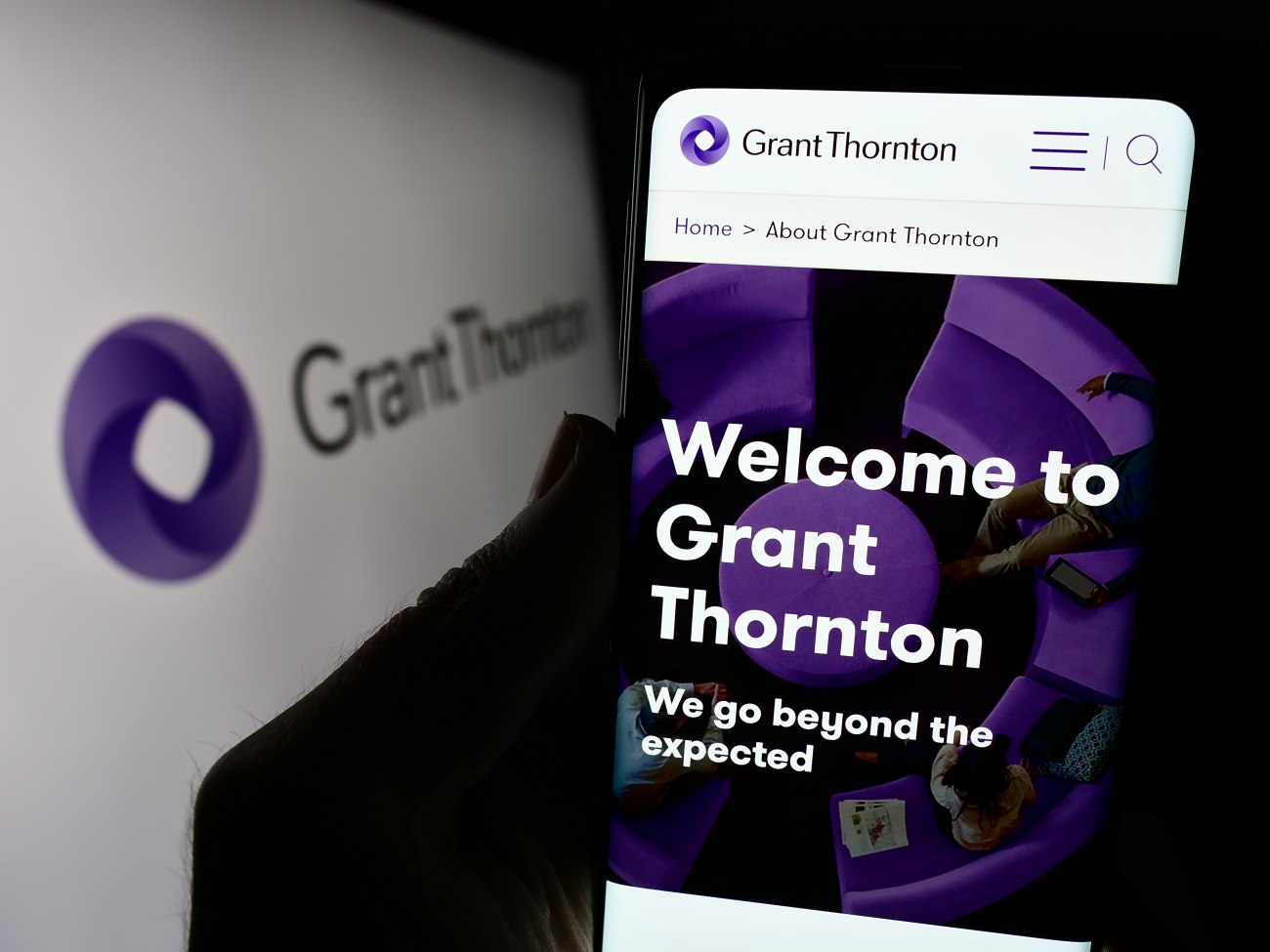 Έρευνα της Grant Thornton: Η τεχνητή νοημοσύνη αναδιαμορφώνει το επιχειρηματικό τοπίο