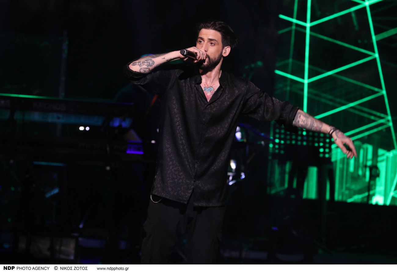 Αναστάσιος Ράμμος: Παρουσίασε το νέο του άλμπουμ με τη σύζυγό του που περιμένει παιδί